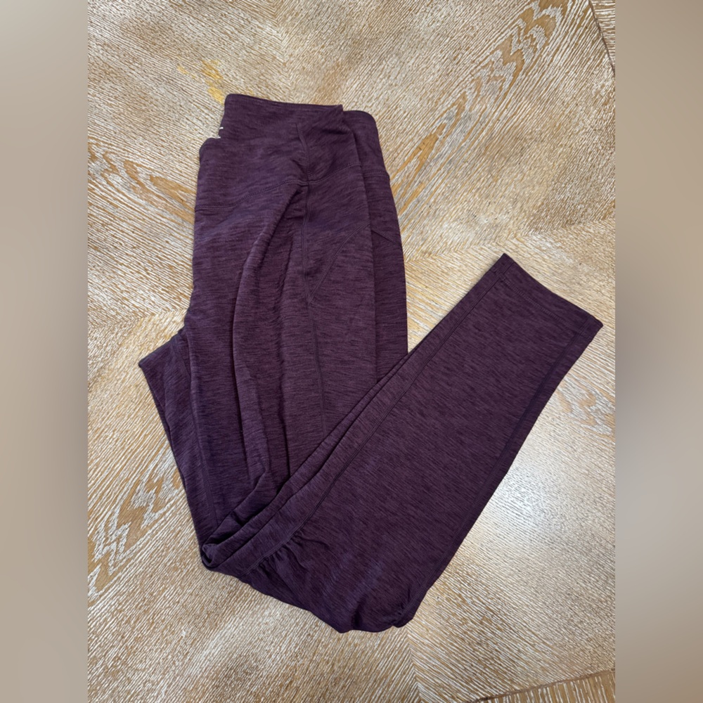 Duluth Trading Co Burgundy Pull On Pants Medium Mid Rise Waist 32” Inseam 28”